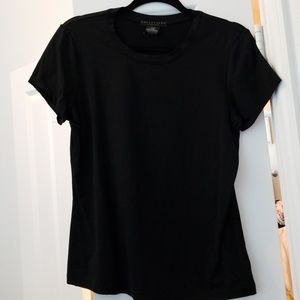 Black short sleeve shirt
